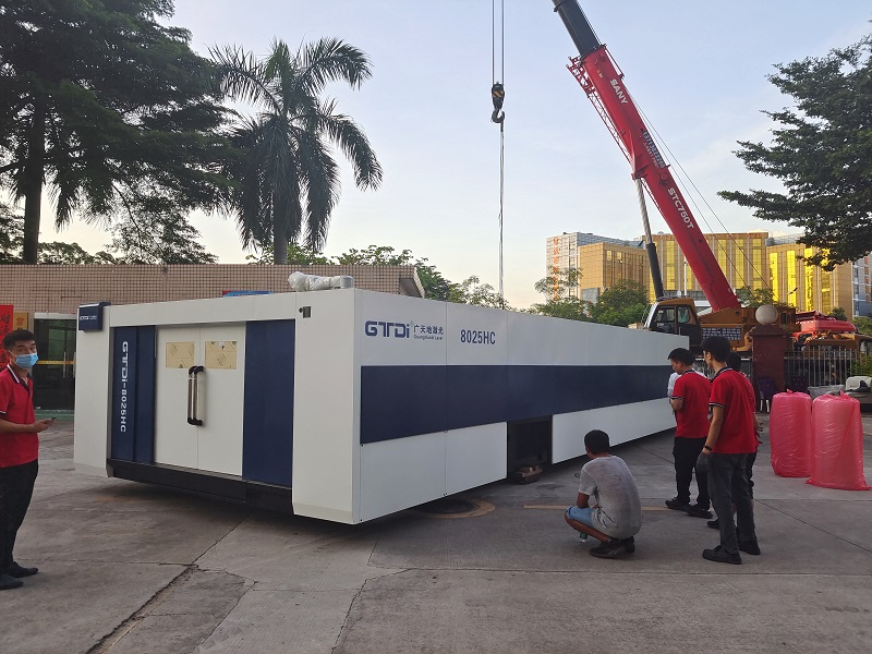 DB旗舰激光8025HC总线高功率12000W光纤激光切割机交付成功